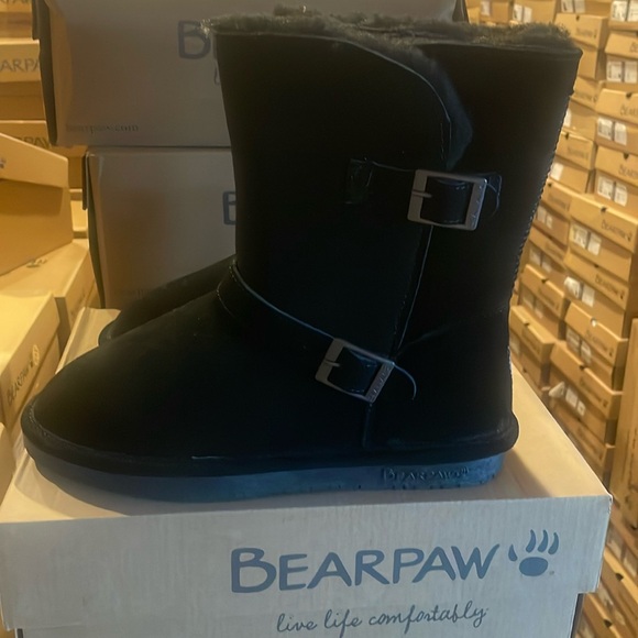 Bearpaw Elaina black boots - Picture 3 of 4